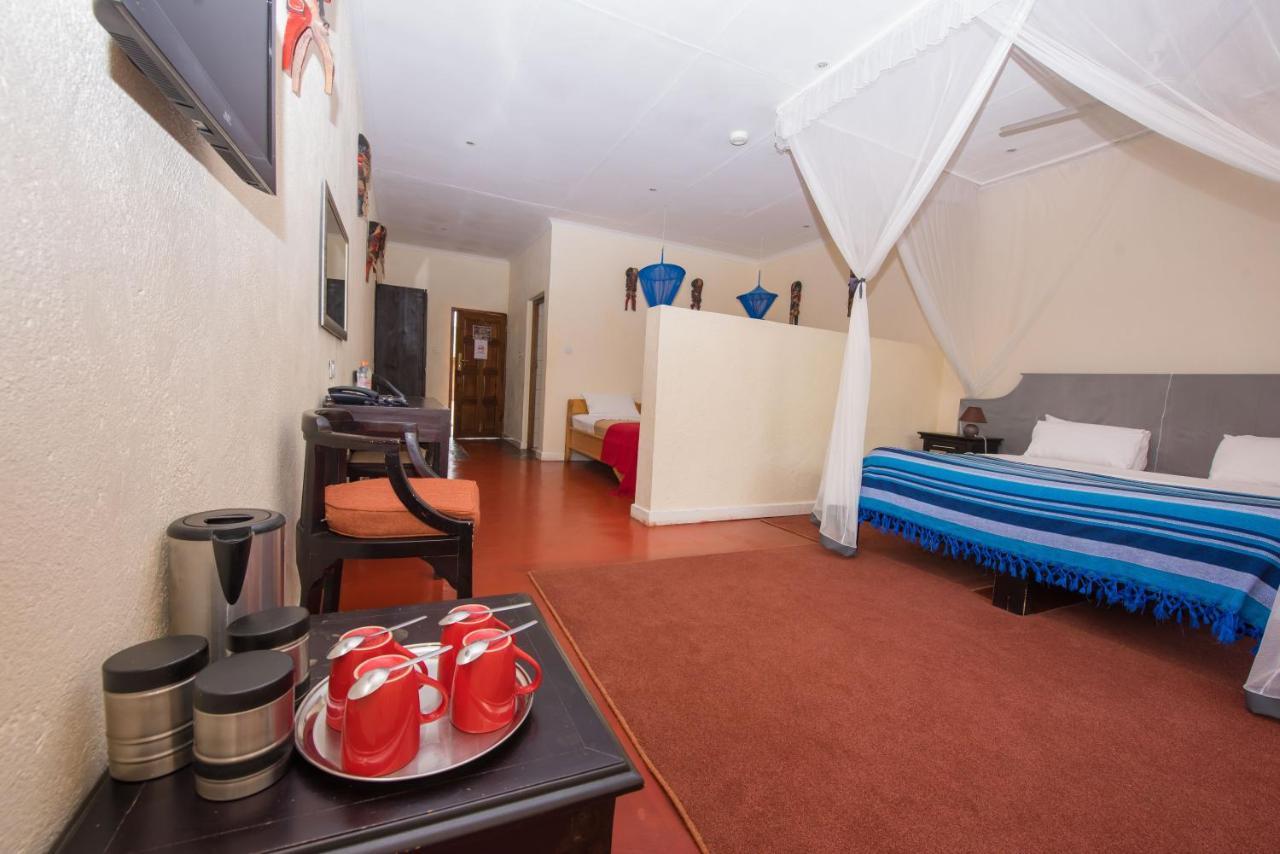 Game Haven Lodge Blantyre Esterno foto